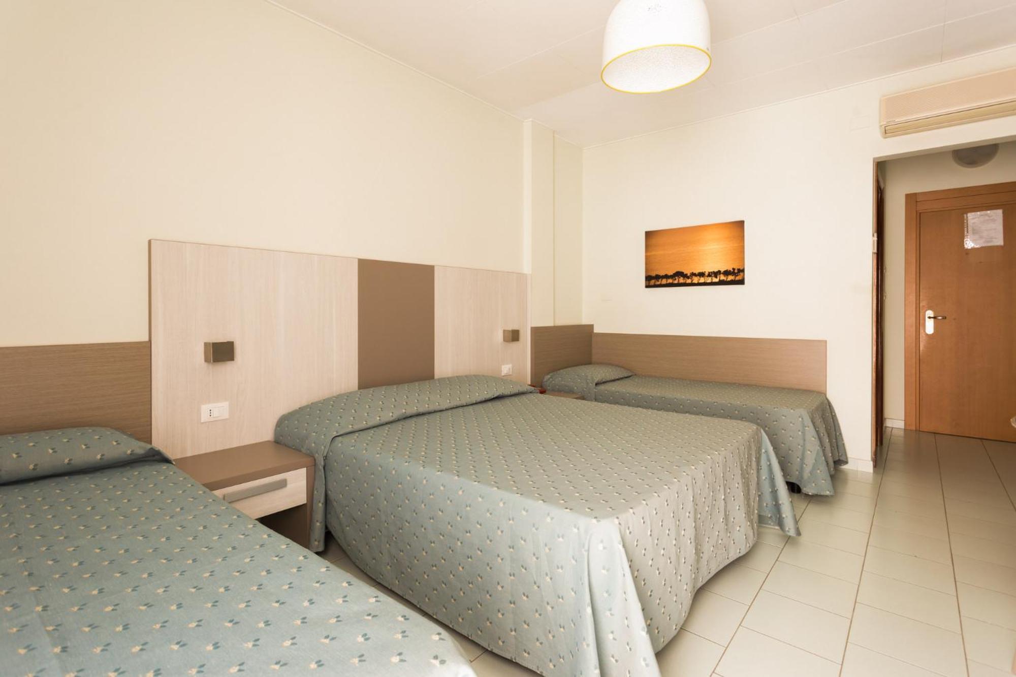 פינטו Hotel Jollino מראה חיצוני תמונה