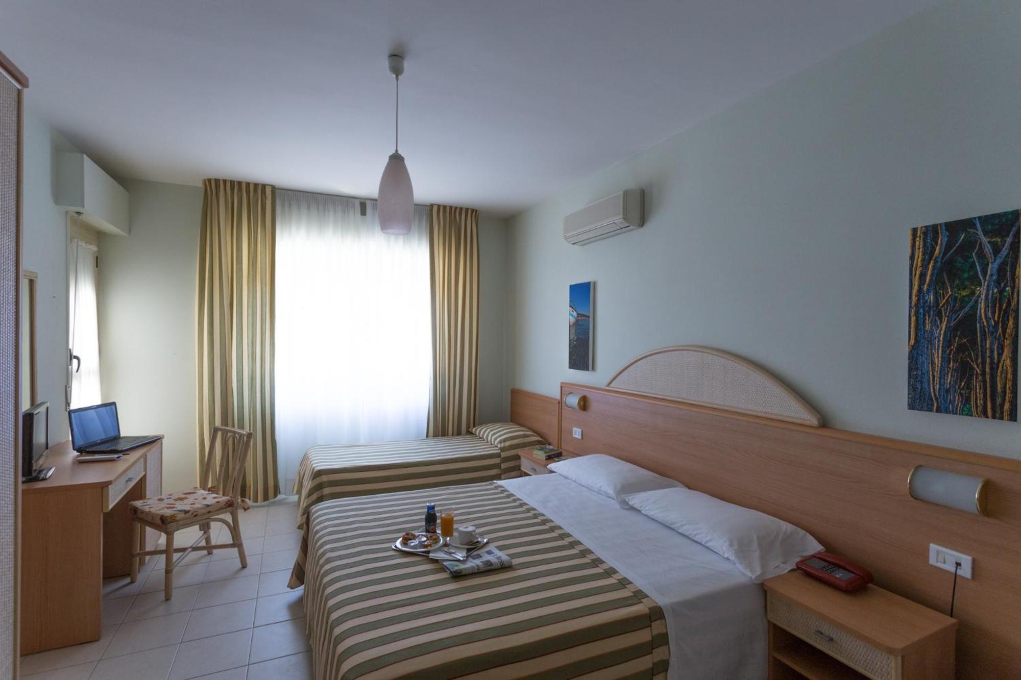 פינטו Hotel Jollino מראה חיצוני תמונה