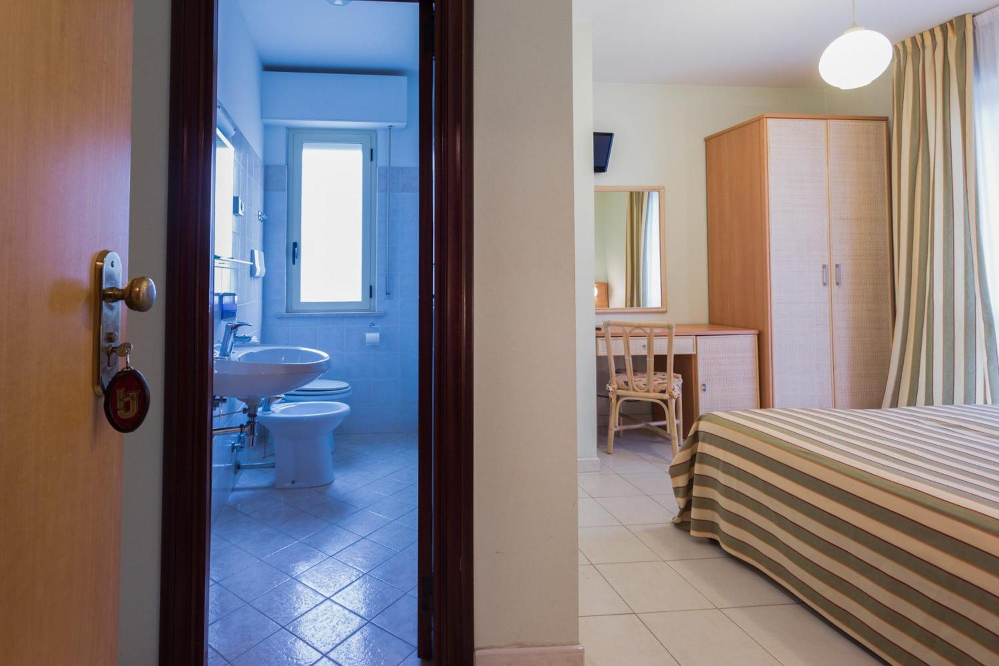 פינטו Hotel Jollino מראה חיצוני תמונה