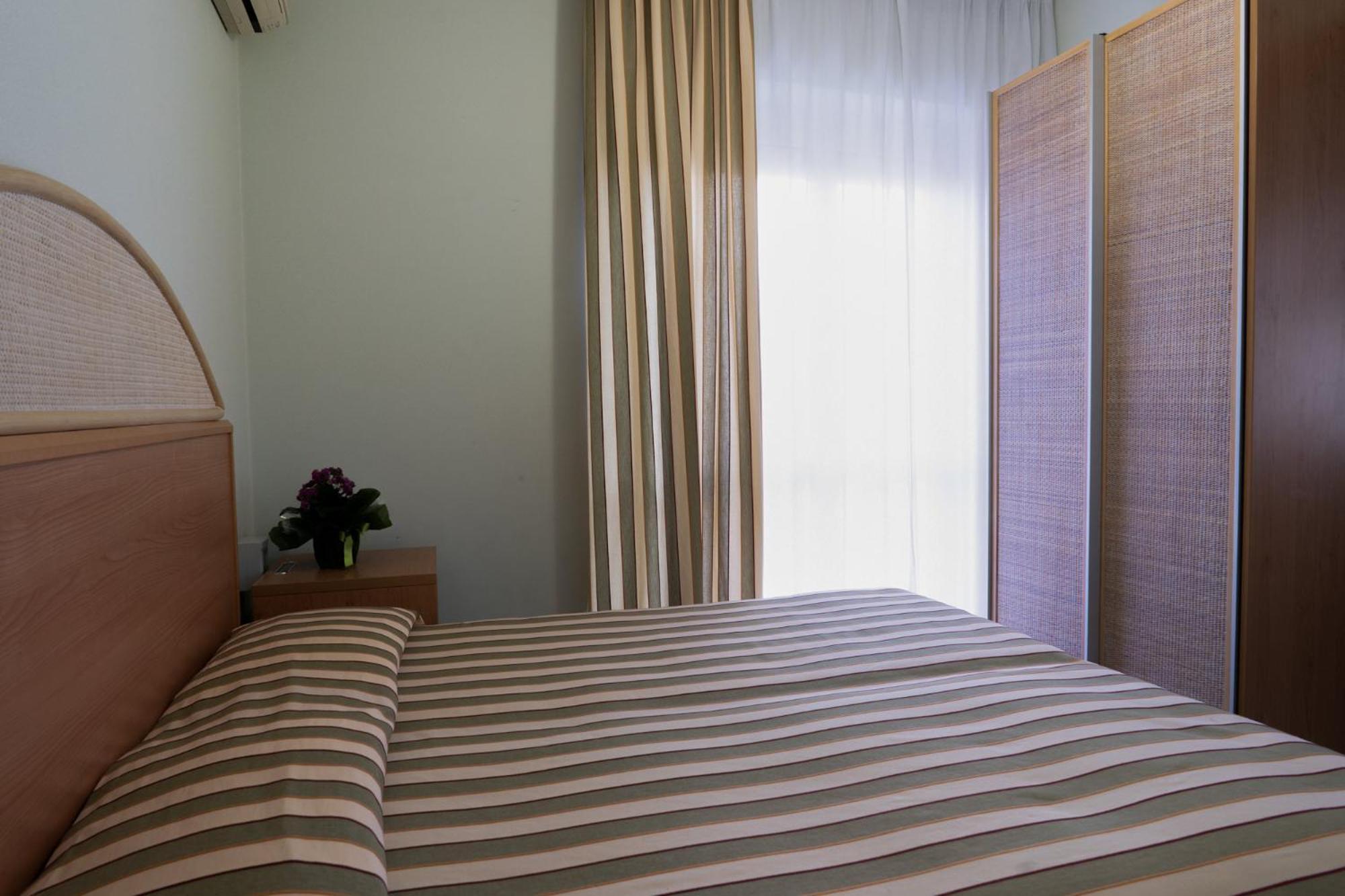 פינטו Hotel Jollino מראה חיצוני תמונה