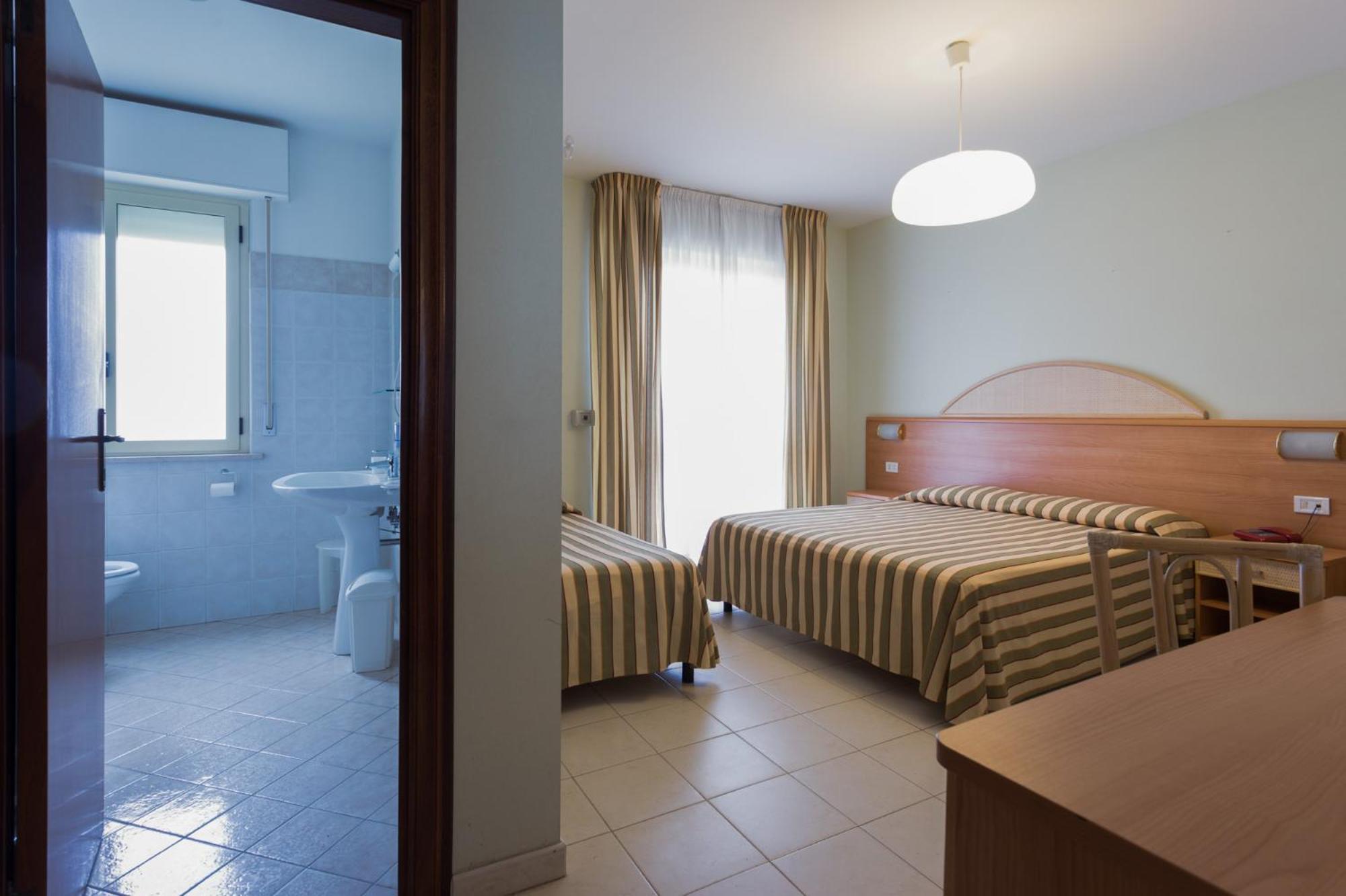 פינטו Hotel Jollino מראה חיצוני תמונה